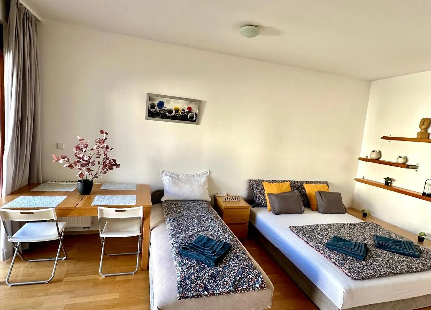 Central Apartment With Balcony Budapest